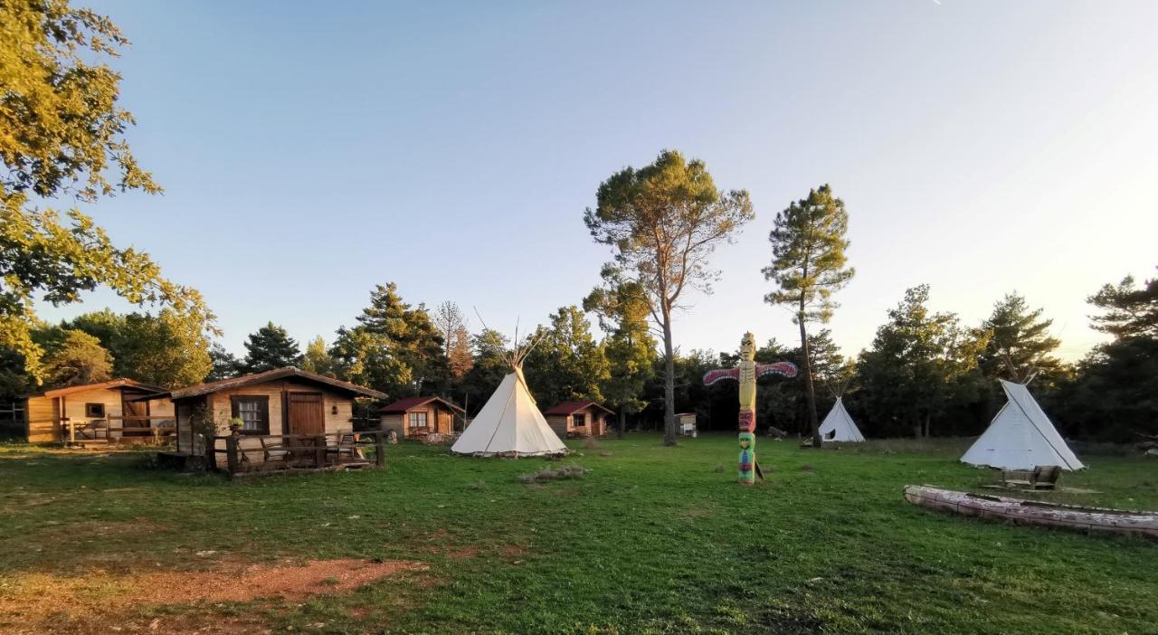 Hotel Ranch Du Puits De Riquier Moissac-Bellevue Esterno foto
